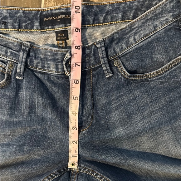 Banana Republic Blue Ankle Cropped Jeans with Selvedge Cuffs - Picture 6 of 10